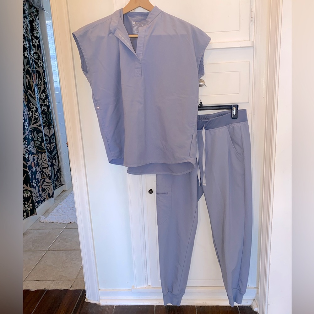 Vapor Blue Space Dye Figs Scrubs
